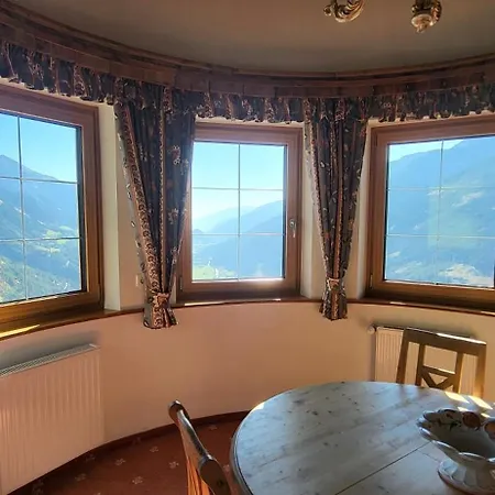 Himmelbauer アパート