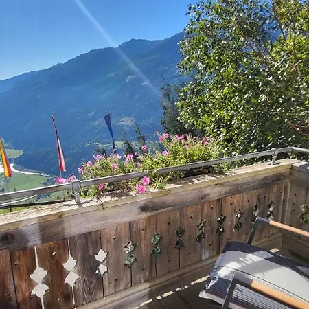 Himmelbauer アパート *